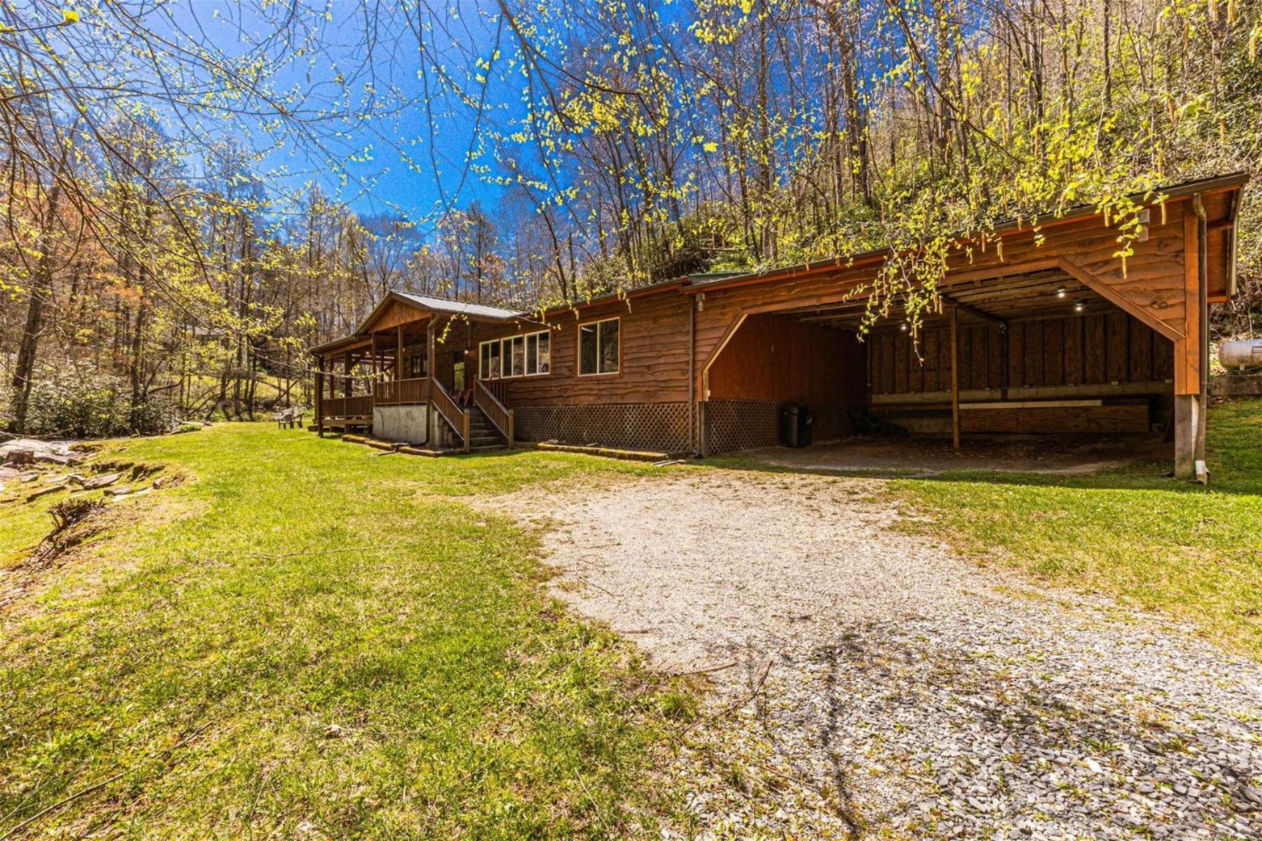 Waterfall Hideaway Villa Bryson City Exterior photo